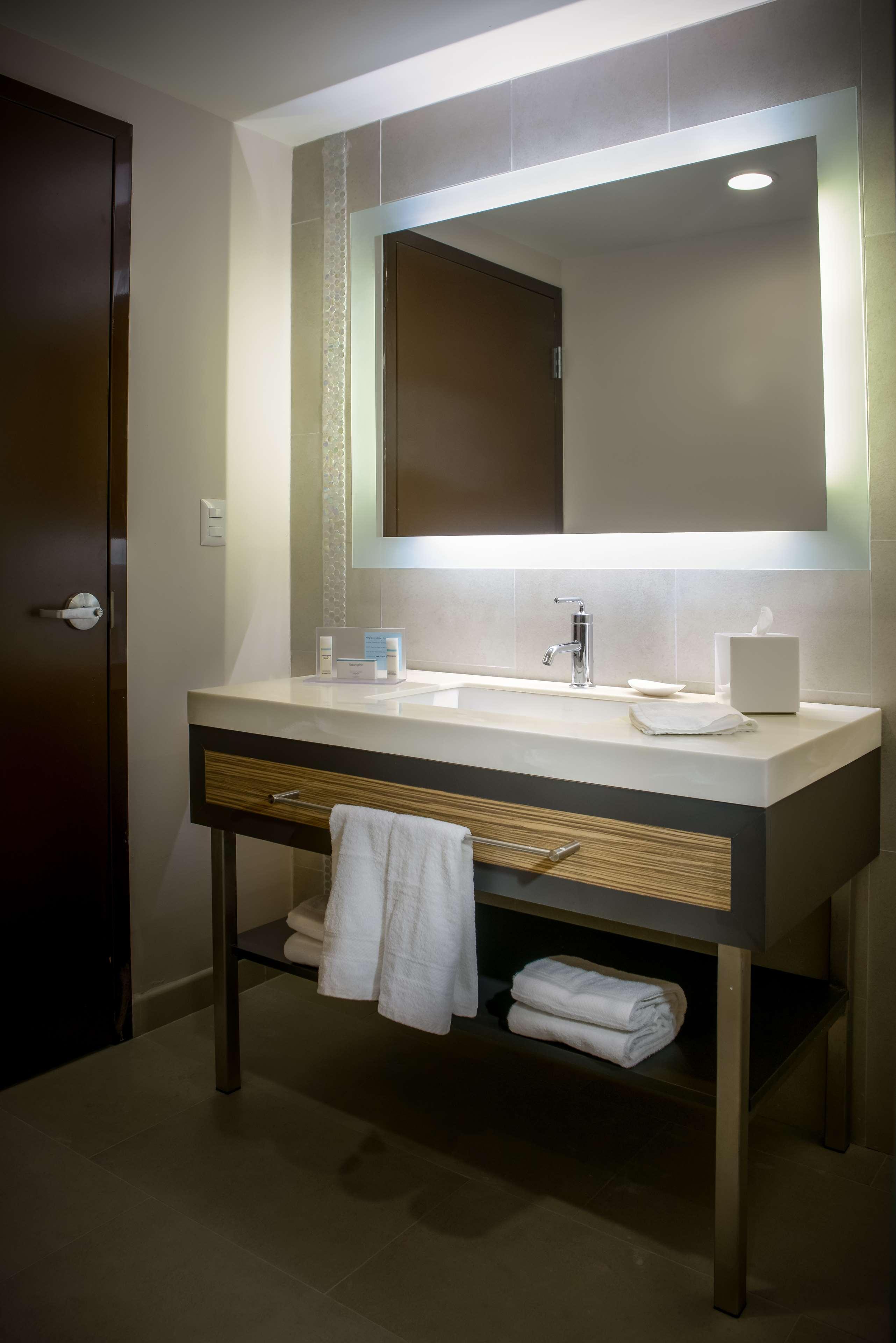 Hampton Inn Zacatecas Exterior photo